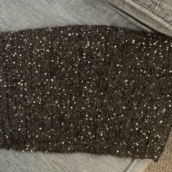 Victor Alfaro Sequin sweater charcoal Gray detachable cowl size Large - Picture 6 of 10
